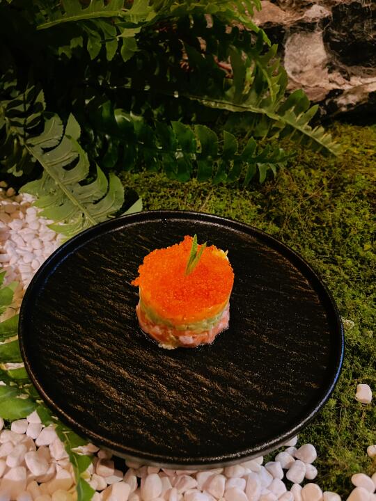 三文鱼塔的颜值充电站，轻松拿捏我的味蕾