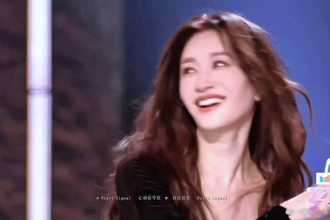 50岁能有这样的状态真的中彩票了吧 