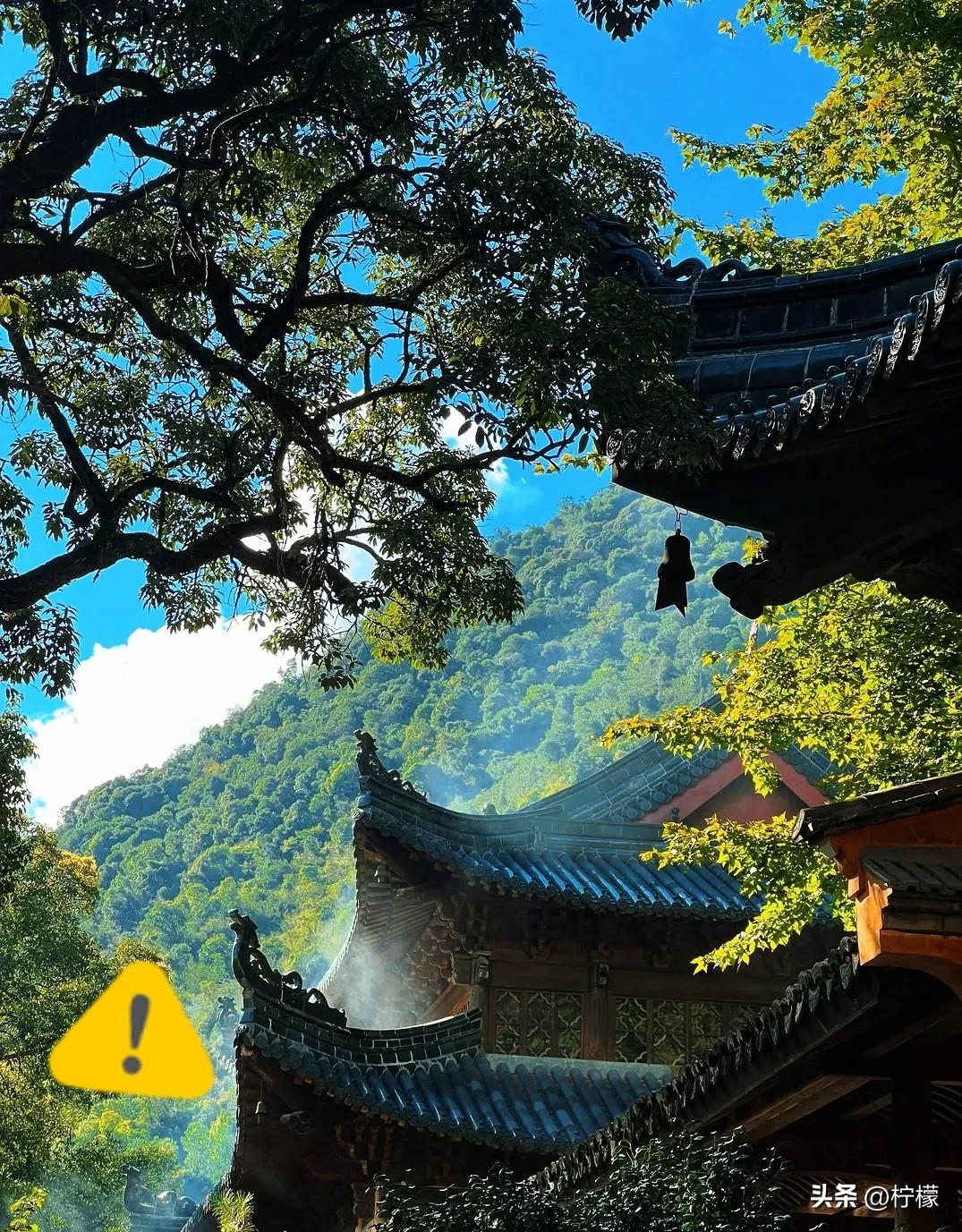 婚外情能瞒多久？
我和女客户好了三年，每次出差都住一起。上月她怀孕了，让我离婚娶