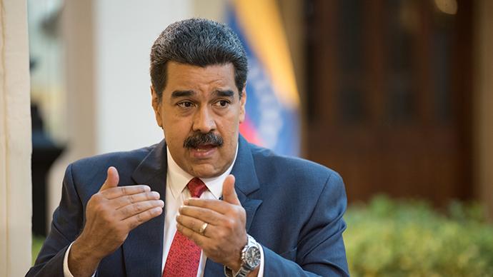 美国《纽约时报》11月28日报道说，特朗普已于上周同马杜罗通电话，两人商量了在美