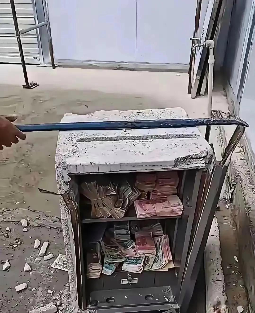 收废品也有春天大爷一夜之间脱贫 ​​​