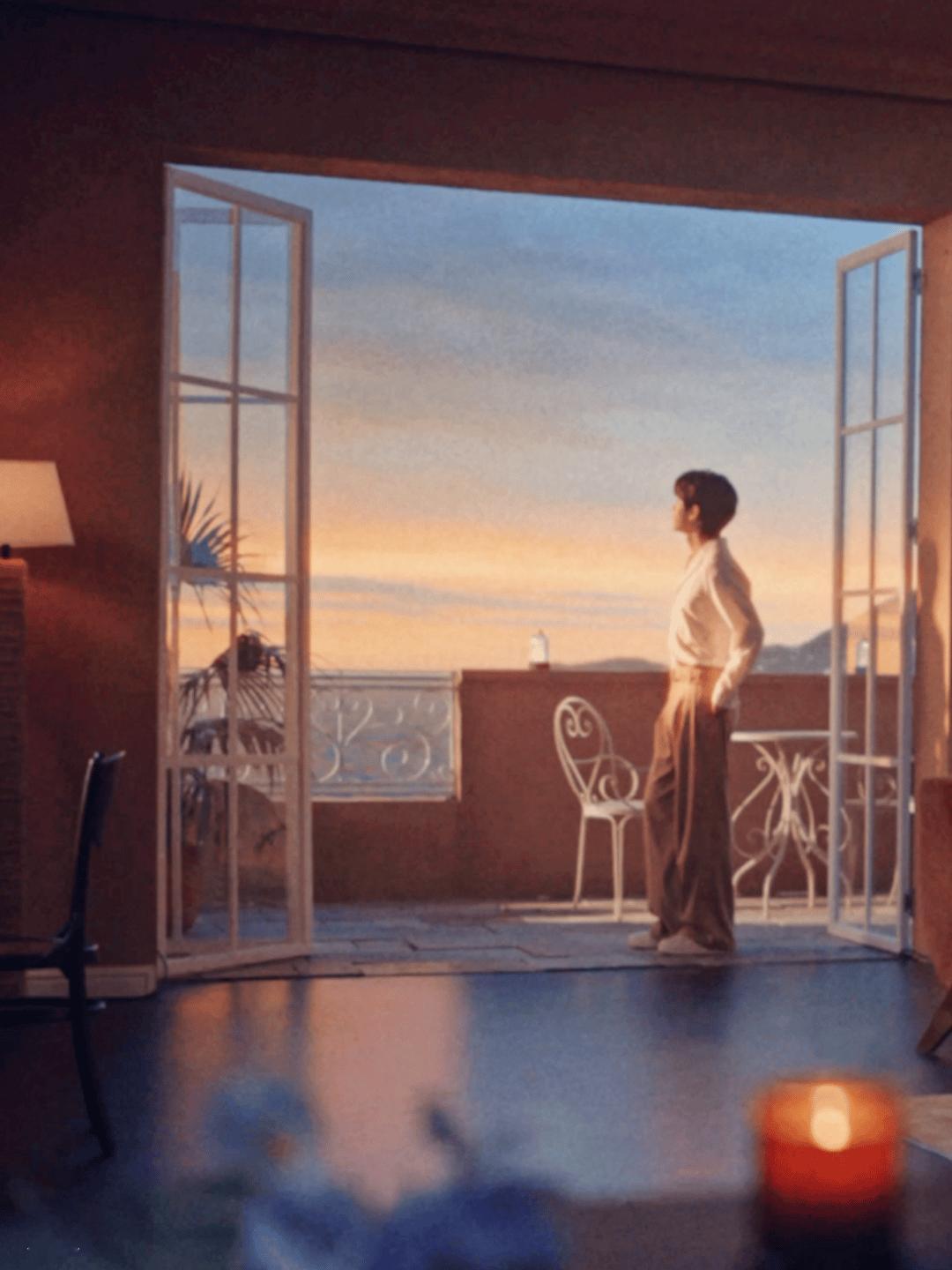 今天太阳巨好，上午洗完的衣服，床单被罩全干了！又可以晾新一波湿衣服了洗了一天，没