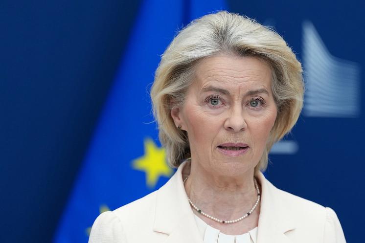 欧盟委员会主席表态了，
3月9日，欧盟委员会主席冯德莱恩谈伊朗问题时突然摊牌，直