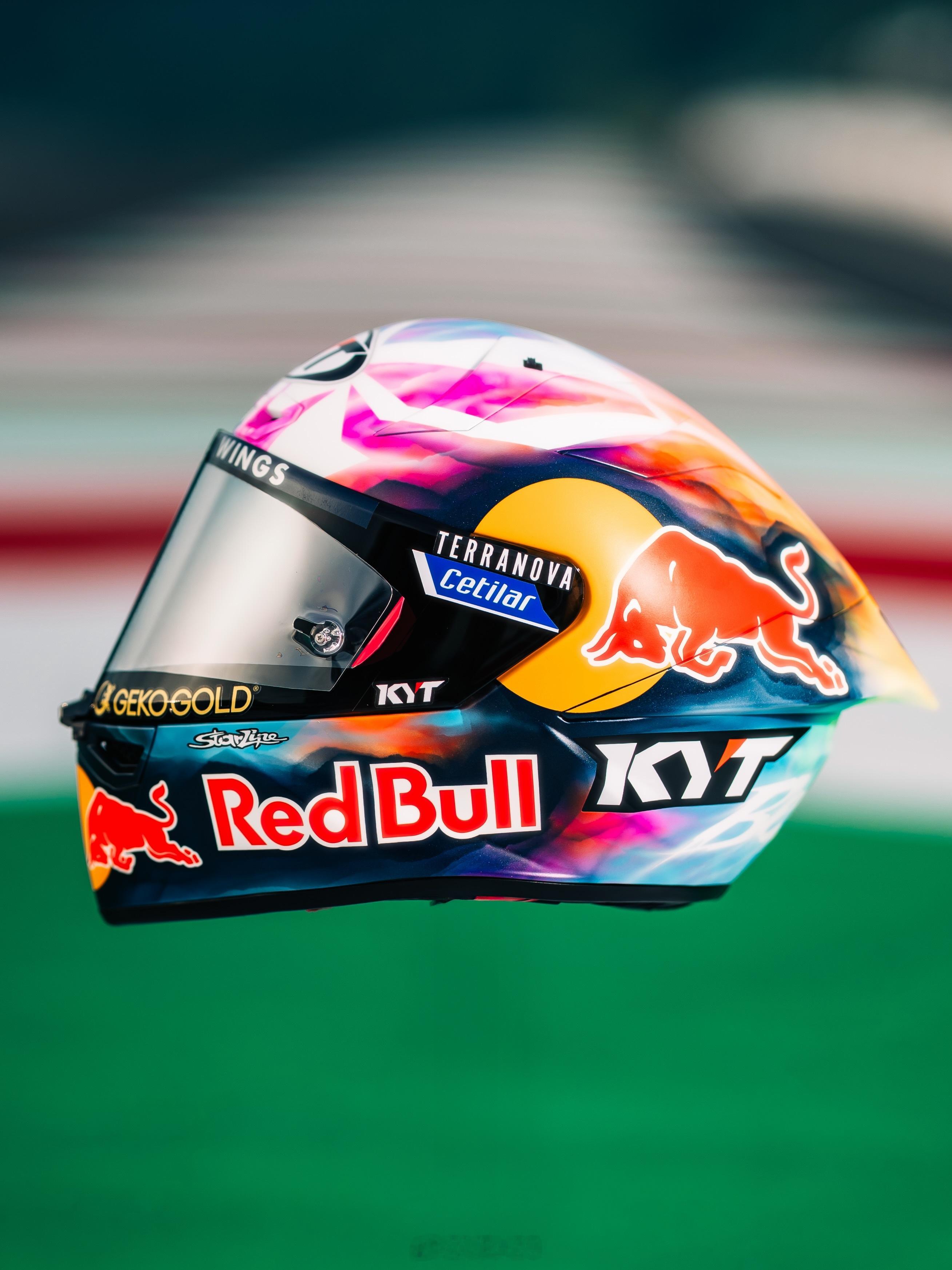 Enea Bastianini主场头盔特殊涂装motogp