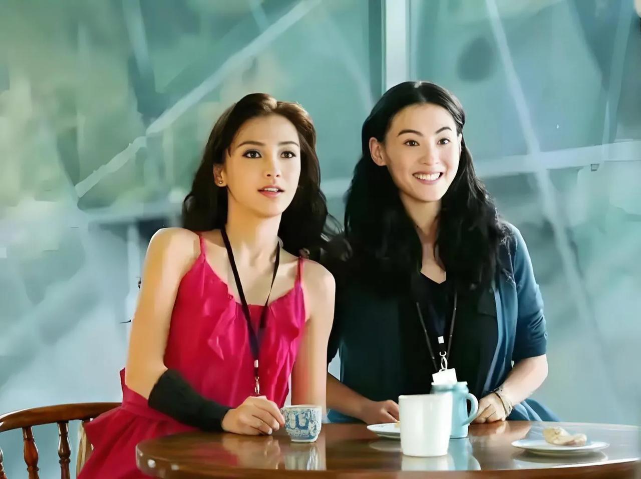 #杨颖会成为第二个张柏芝吗#我觉得我们不能简单地把两位美女进行类比或者比较。她们