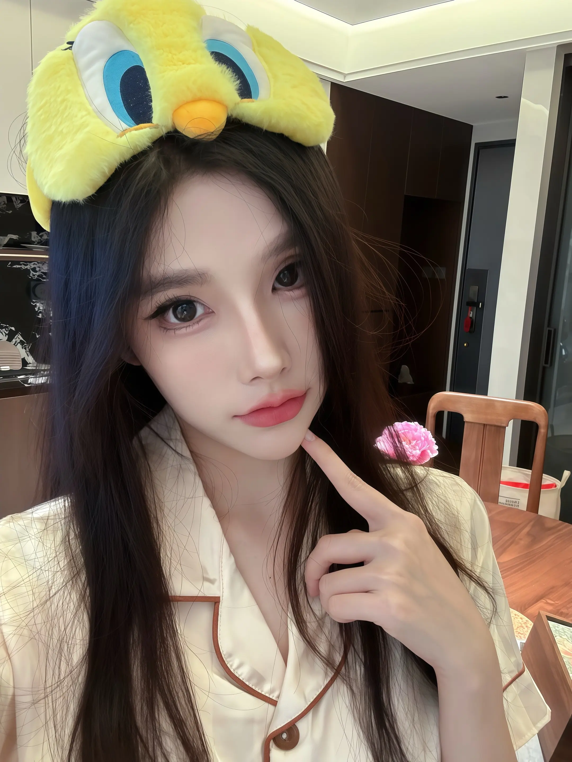没有酷酷的那就甜拽一下吧