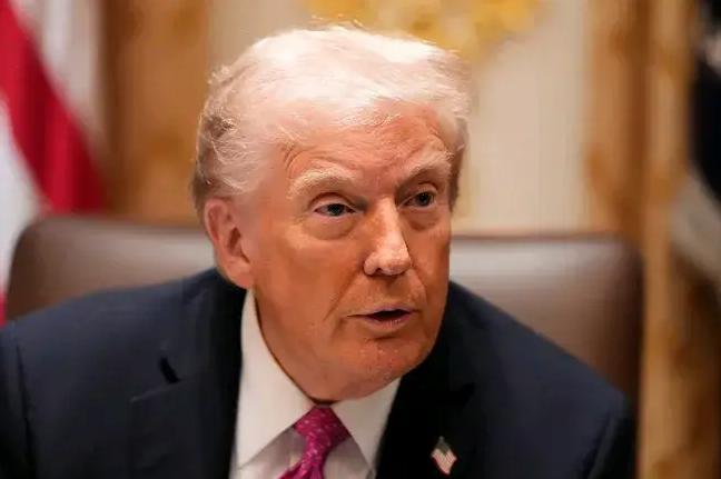 外媒：特朗普将主动同中国谈台岛问题

据外媒消息，美国总统特朗普表示，10月30