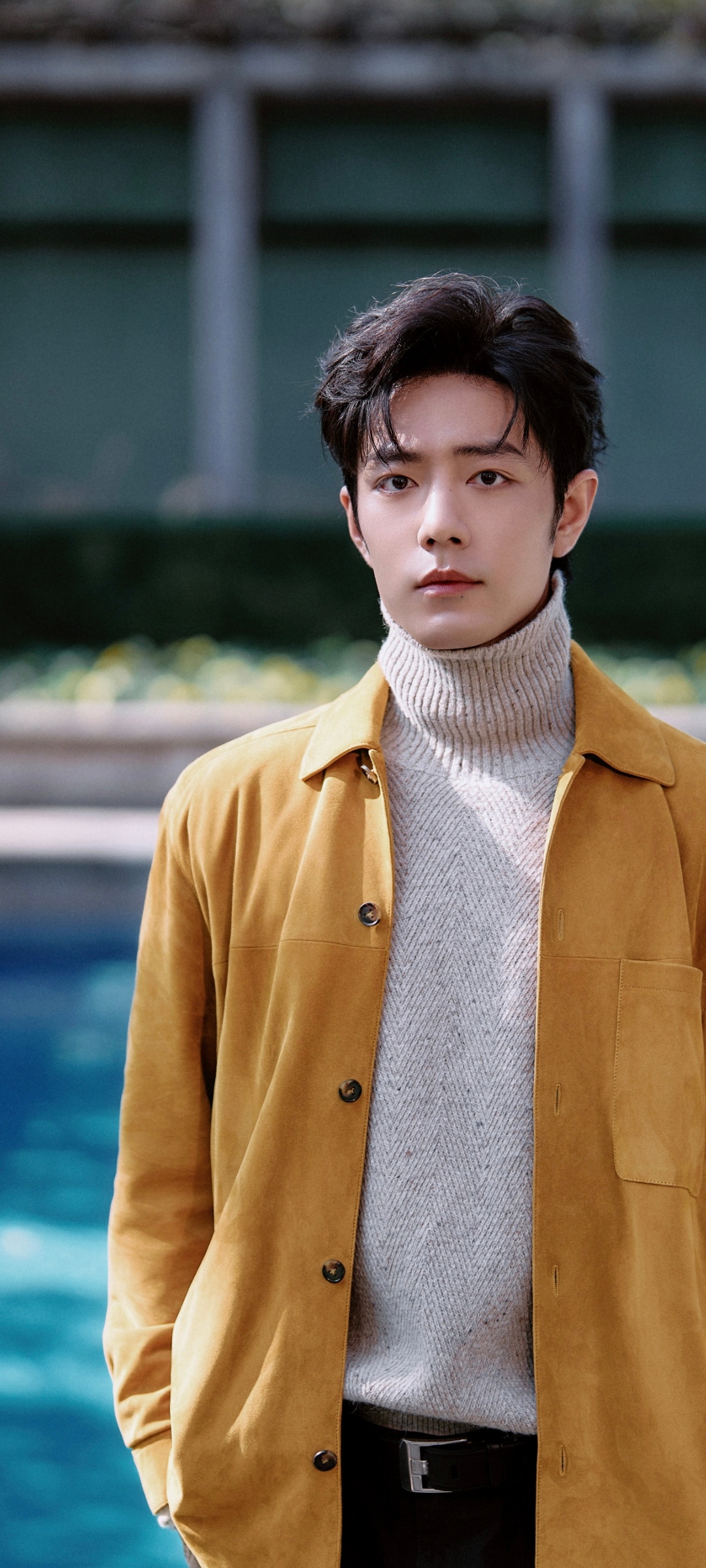 肖战米兰看秀造型肖战和TODS绝配，将意式优雅演绎到极致，出图完美无需调色，直接