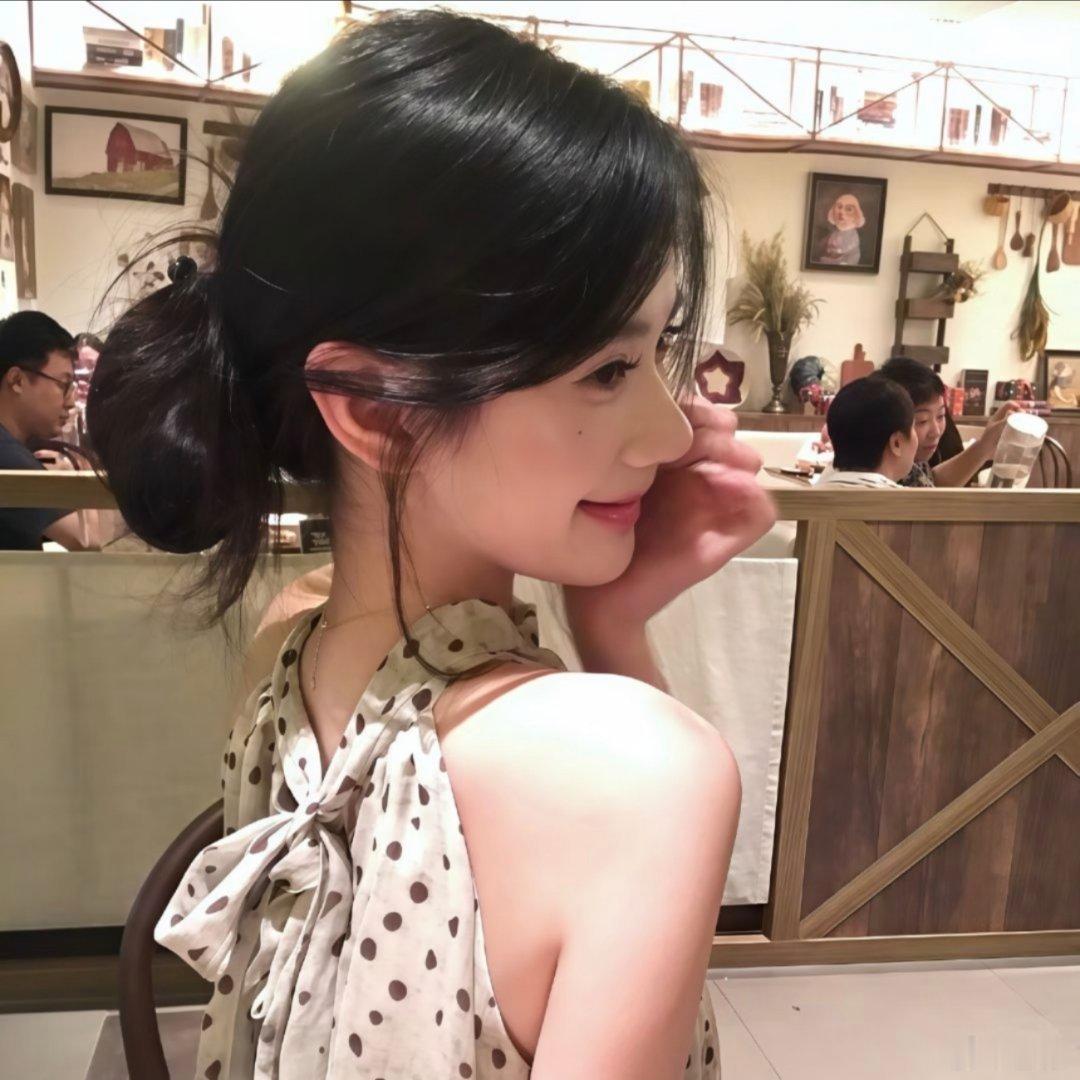 温柔女头。 