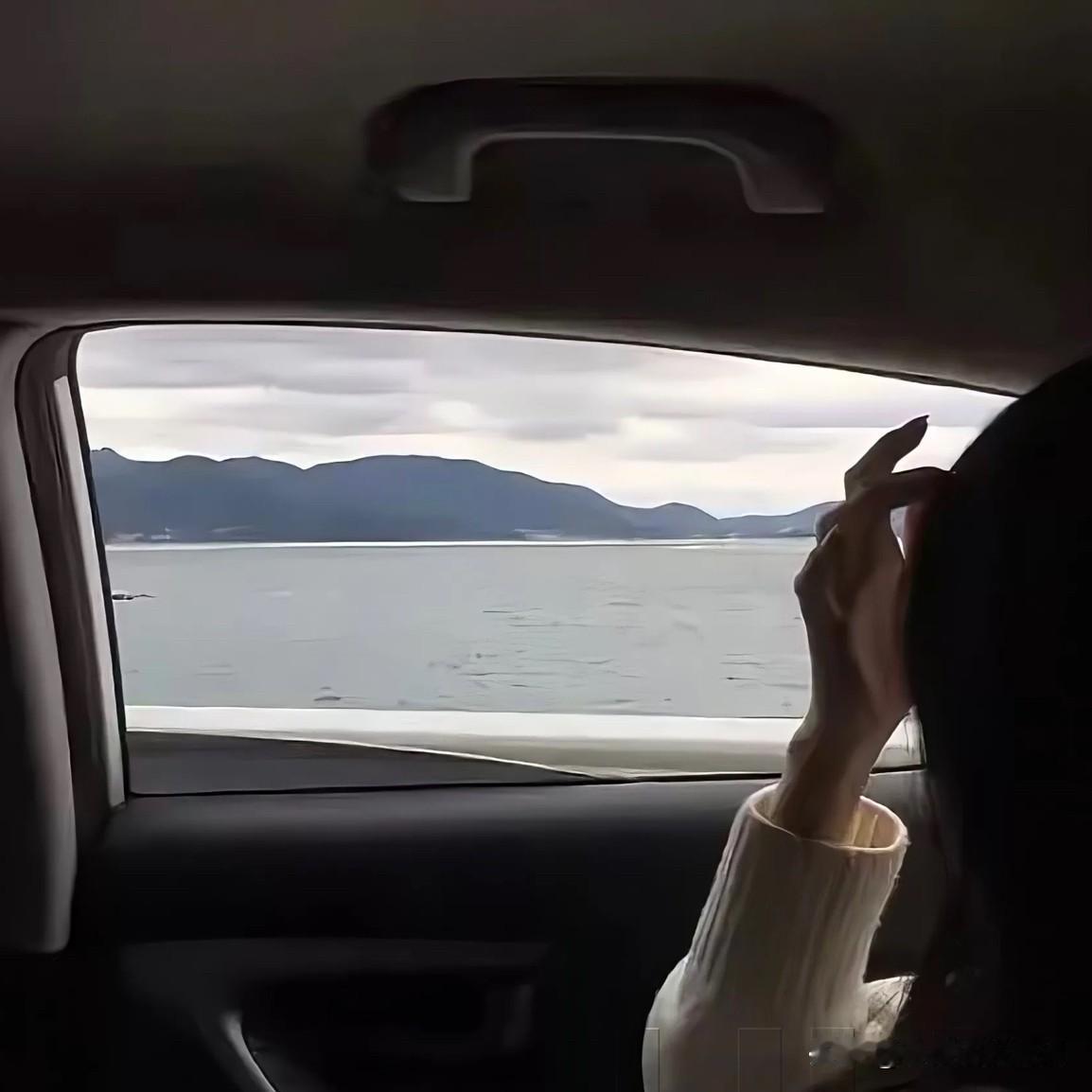 男人的通病：

在男人眼里自家的媳妇总是没有别人家的好

别人家的媳妇干什么都是