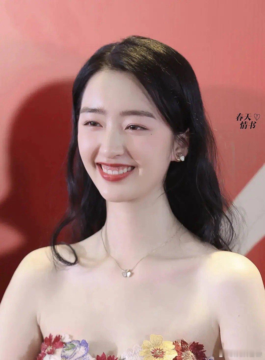 笑起来露牙龈的可以矫正吗 ​​​