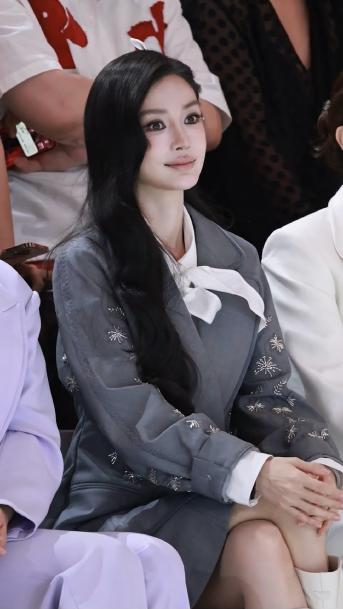 Angelababy今日活动生图状态完全女神 