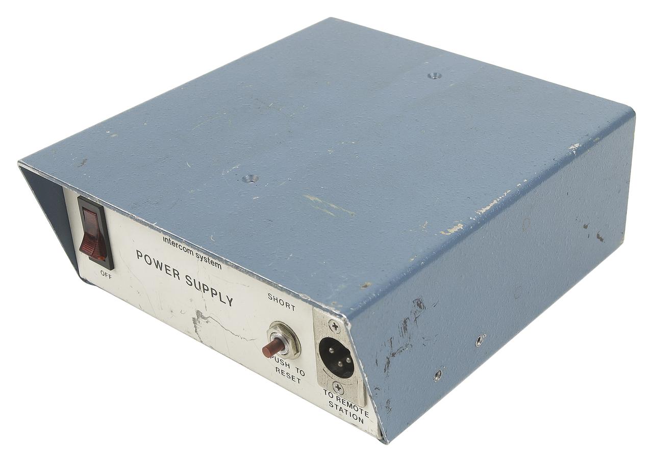 北极冰盖下的暗战：格陵兰岛为何成美军电子战前哨？  



白宫高官妻子凯蒂·米