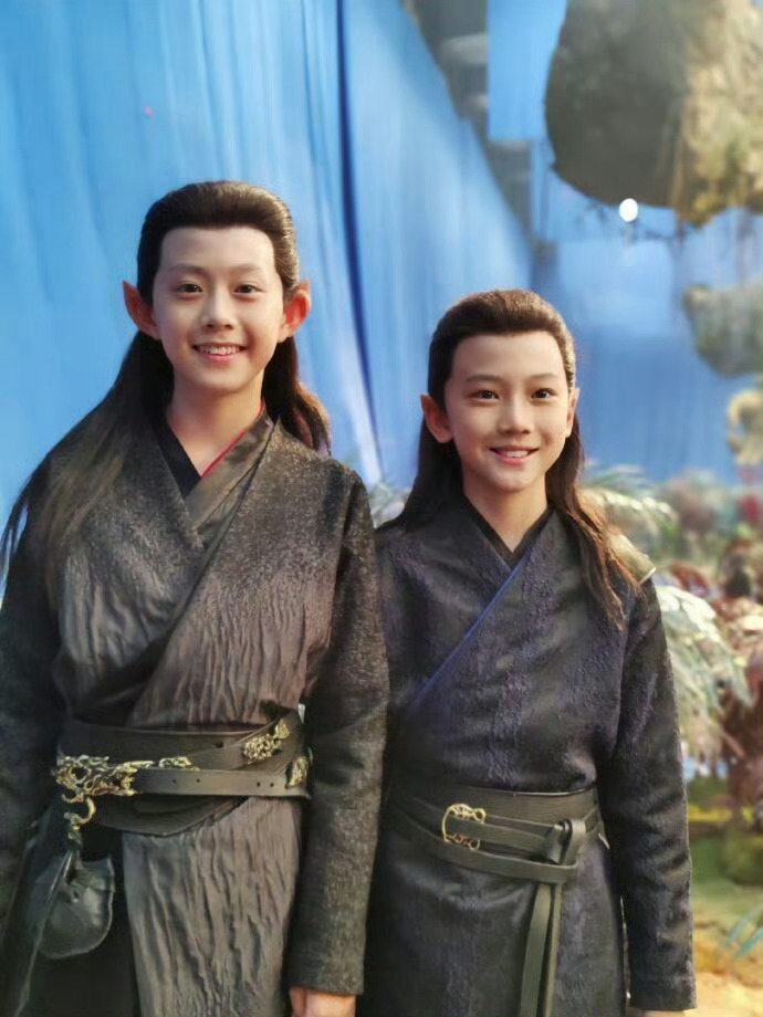 无忧渡播出 陈奕恒都长大了请多多关心我们10年小练习生陈奕恒吧！从小演员到爱豆预