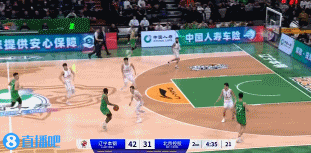 不可思议！俞泽辰竟然能这么扣篮？

辽宁队vs北控队的比赛第二节中段，俞泽辰外线