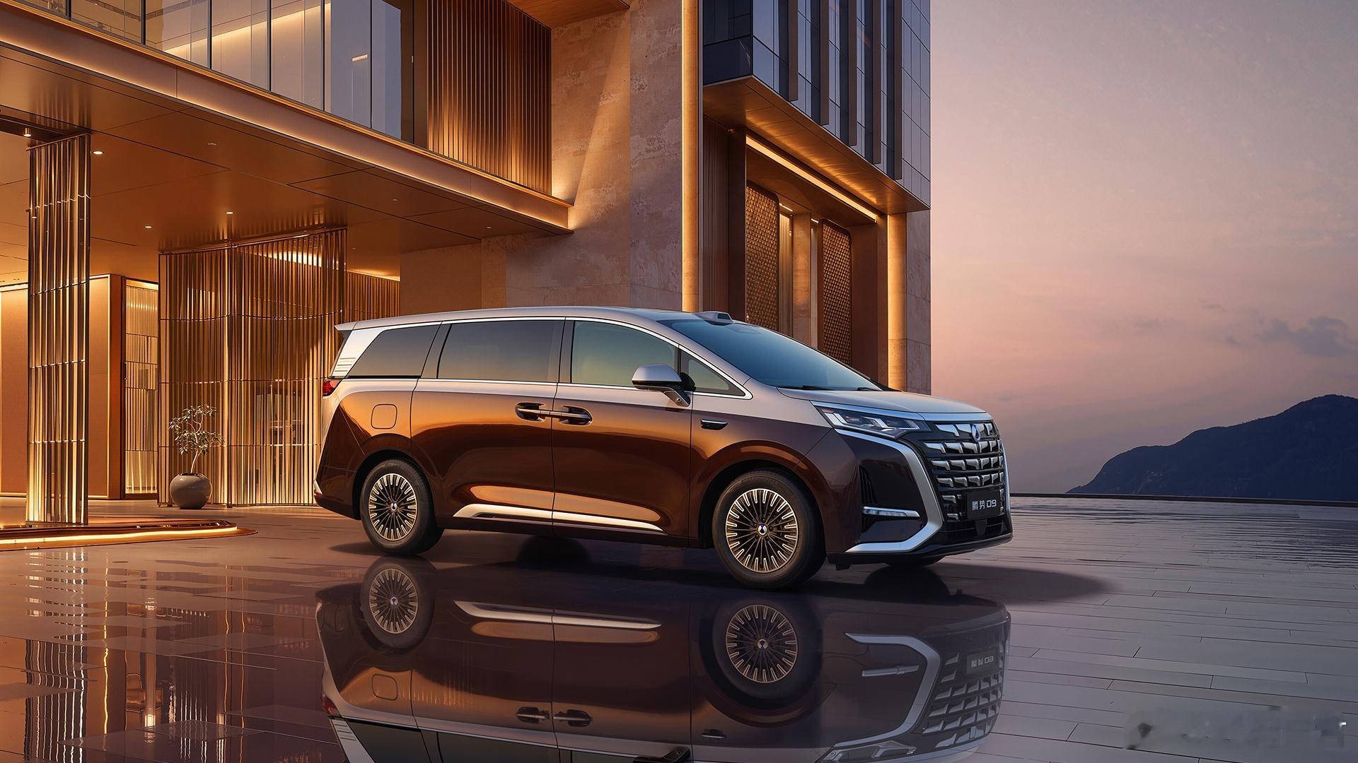 第二代腾势D9上市以前聊高端MPV，基本三句离不开合资。不是它们不好，是选择实在