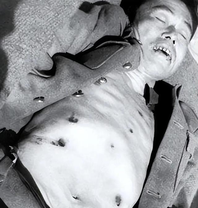 1949年，国民党“不可一世”的邱清泉被击毙，据参谋长李汉萍回忆：他被击毙前就已