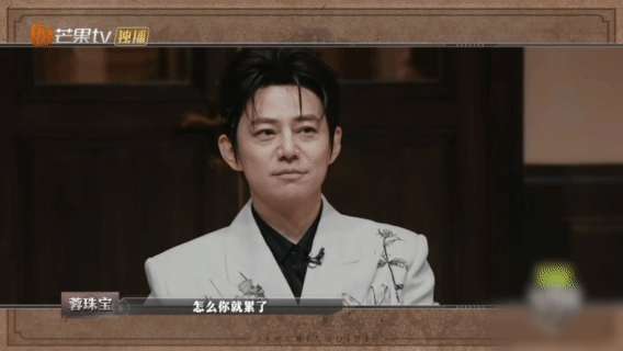 大侦探要跟AI聊成闺蜜了吧大侦探大侦探这段AI互动也太走心了，不仅画面贴合剧情，