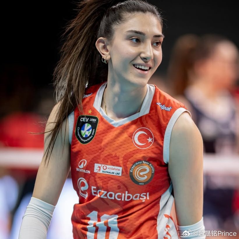 排球 🎙️  亚普拉克·埃尔凯克谈瓦基弗银行队之战：我们即将开启季后赛征程，并