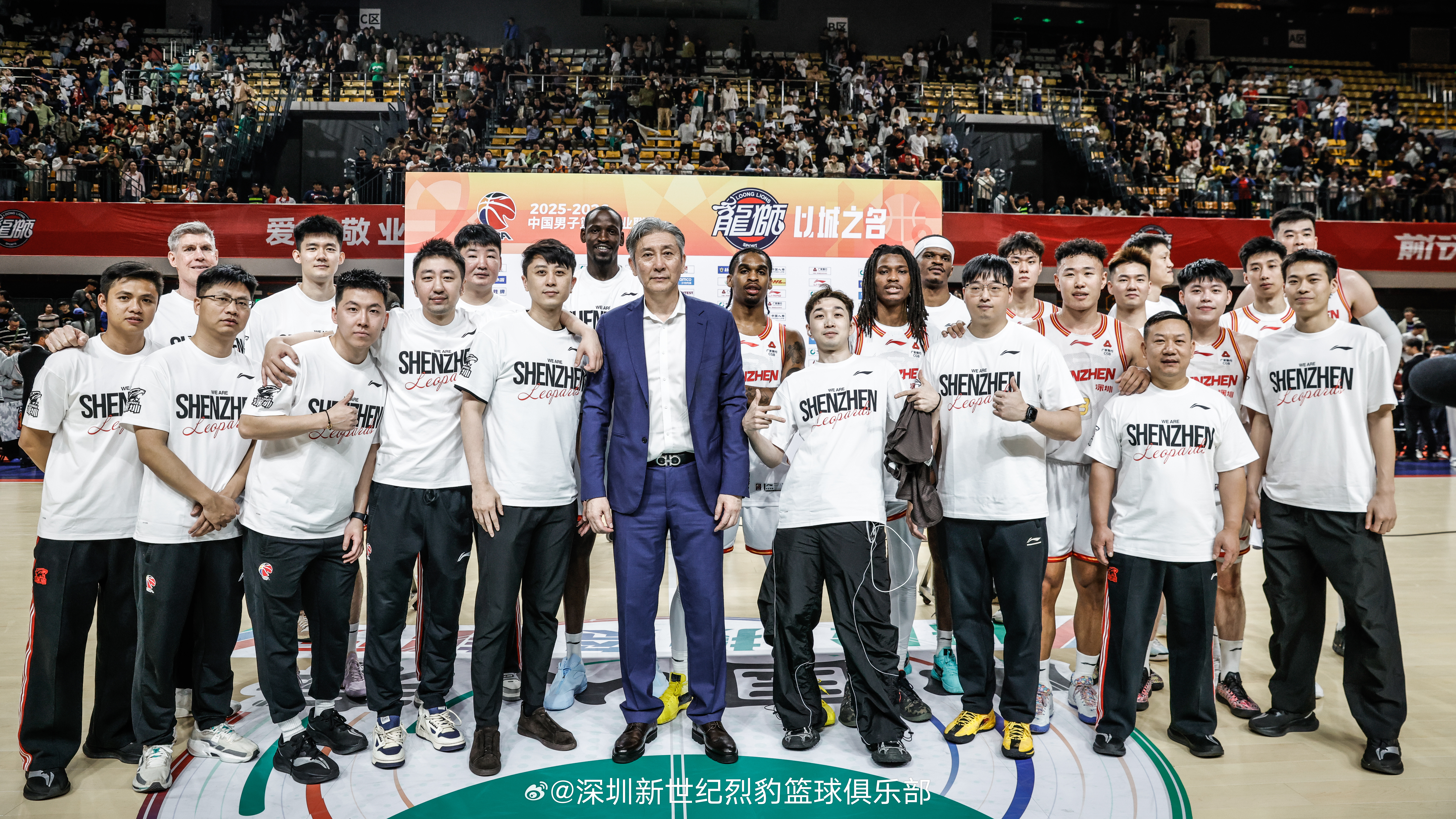 深圳男篮战胜广州男篮 99:86，锁定第三，季后赛见！深圳马可波罗以深之名深圳新