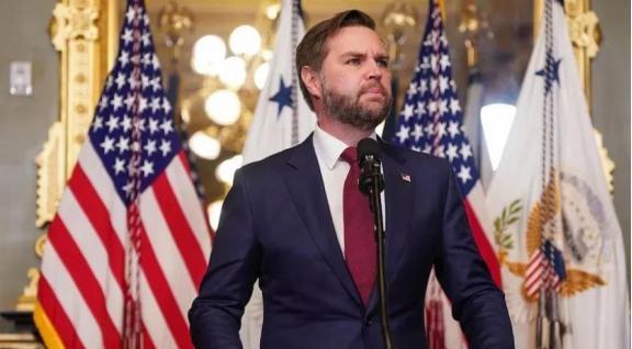 美国彻底对中国摊牌了！美国副总统万斯曾表示，苏联解体后，美国误认为“霸权地位”已