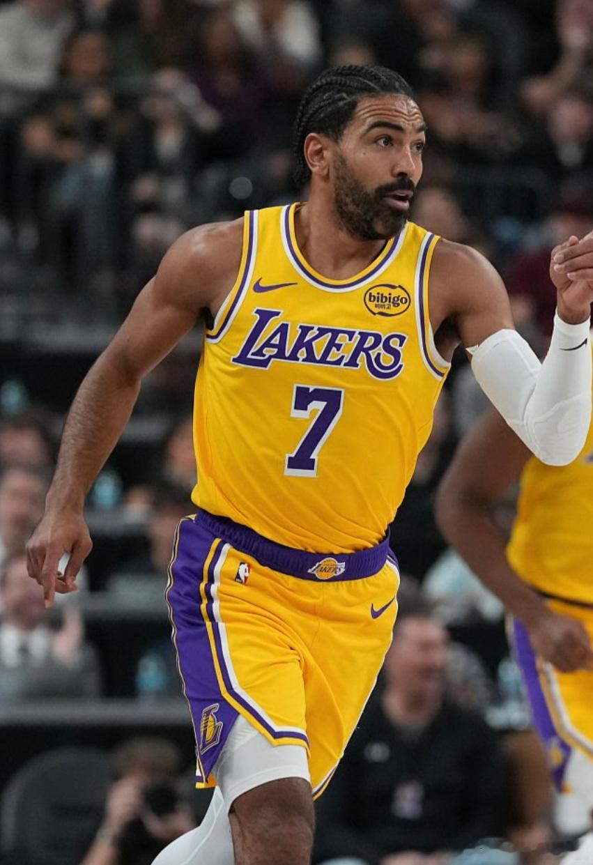 文森特表示，他知道球队人手不足，所以想主动参与进攻，并感谢队友们早早把球给他找到