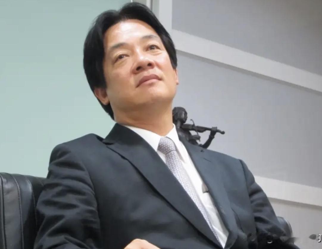 赖清德这波操作，简直是把自己往火坑里推！台当局新指南明文规定“战时不投降”，
