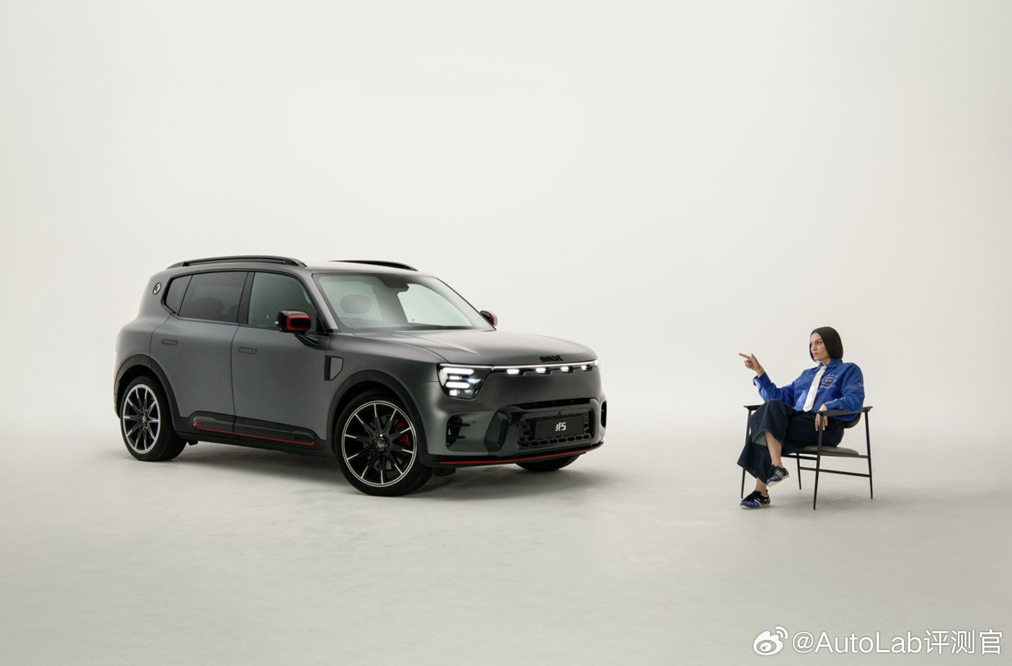 没想到结石姐Jessie J和smart合作了，双方也恰好都有个性鲜明、敢于突破