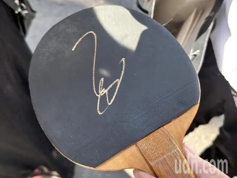 udn 今天上午结束清大交流后，陆生团随即前往竹北某知名客家料理用餐，有马龙的粉