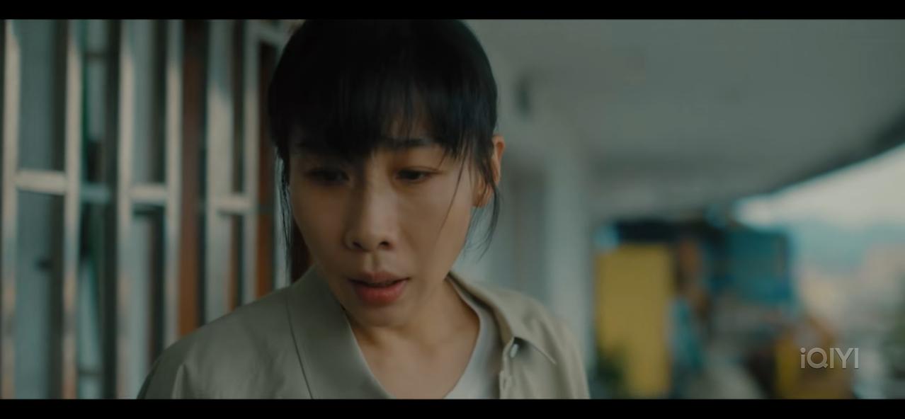 《除恶》胡文静怎么了？别只盯着王安，用排除法，就能查到门口垃圾桶里有问题。

王