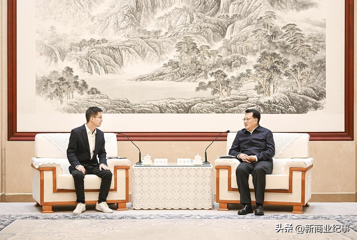 王兴兴去重庆了，宇树机器人要在重庆开设子公司，成立西部运营中心，加大市场拓展力度