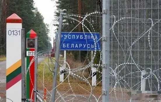海外新鲜事 10月28日，立陶宛宣布无限期关闭与白俄罗斯的边境。立陶宛表示，持续