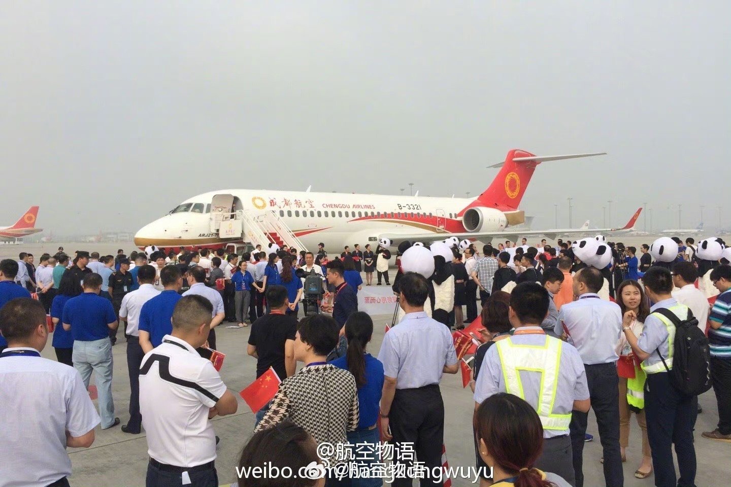 【C909开启商业运营10周年 成绩越来越优秀】2016年的今天，成都航空首架C