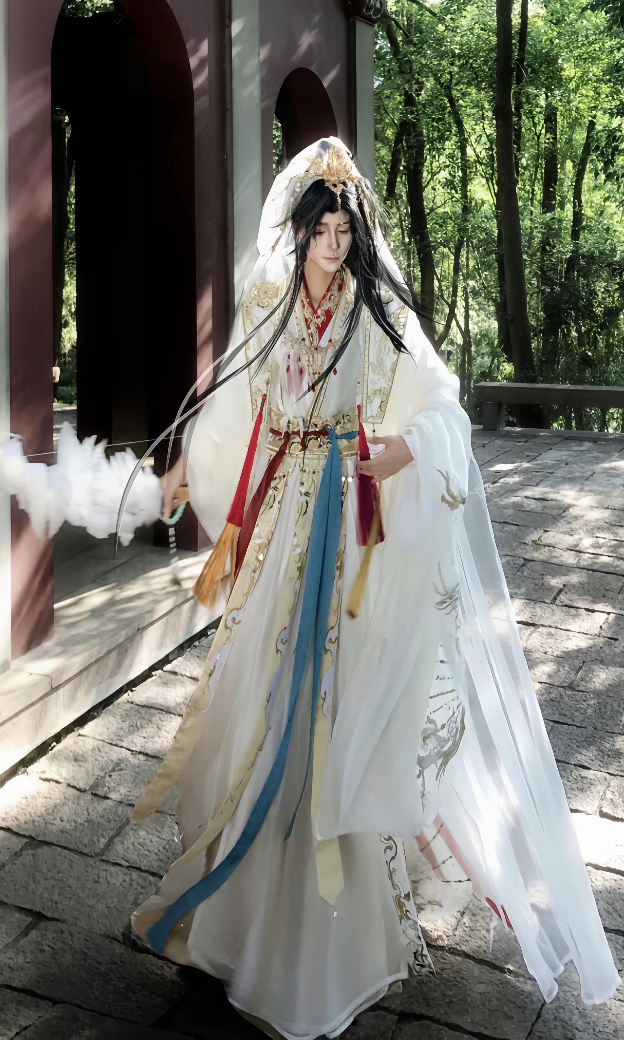 “请等我从记忆的长河溯流而上，以故人的姿态回到你身边”