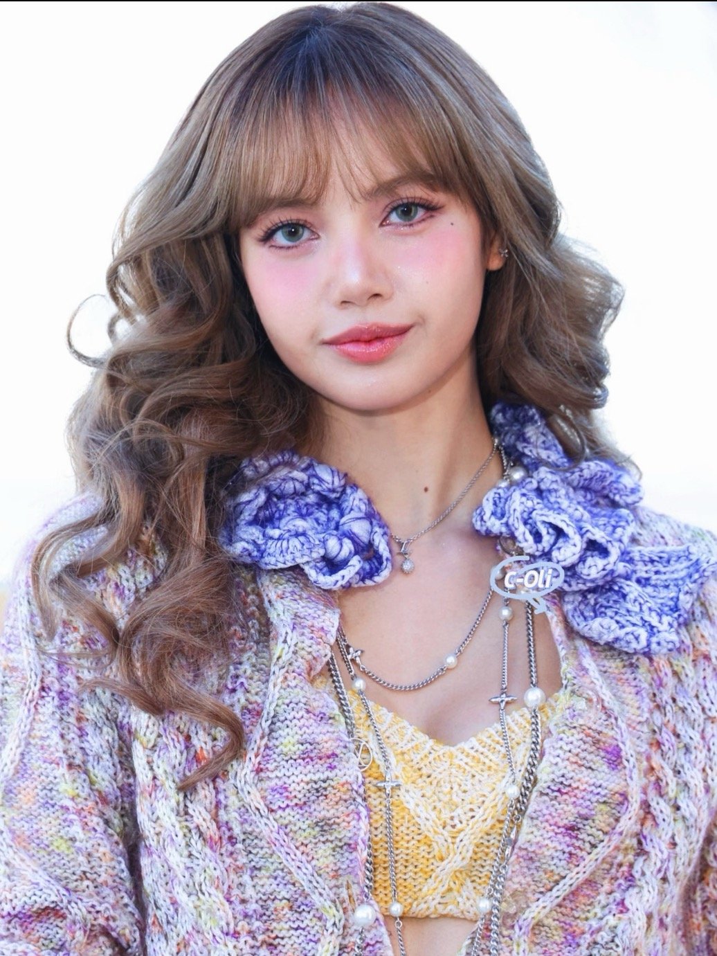 金智秀和Lisa互相安利中 