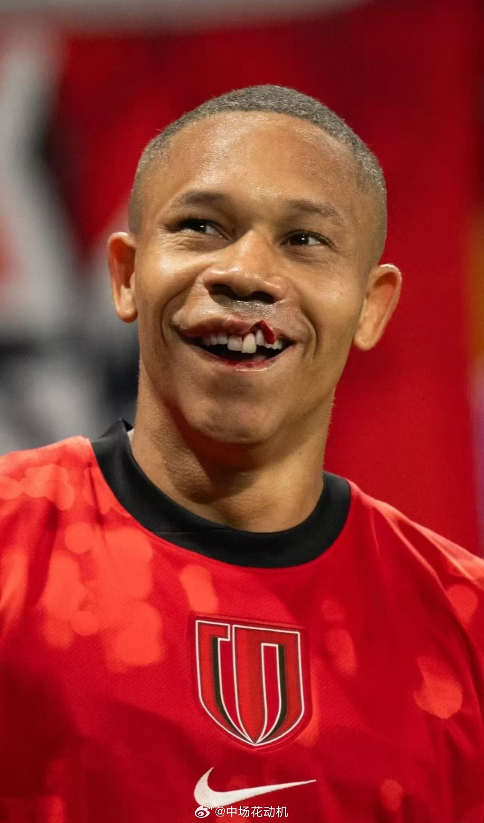 姜至鹏被追加处罚，核心原因是他在2026赛季中超揭幕战中，因肘击对手造成严重伤情