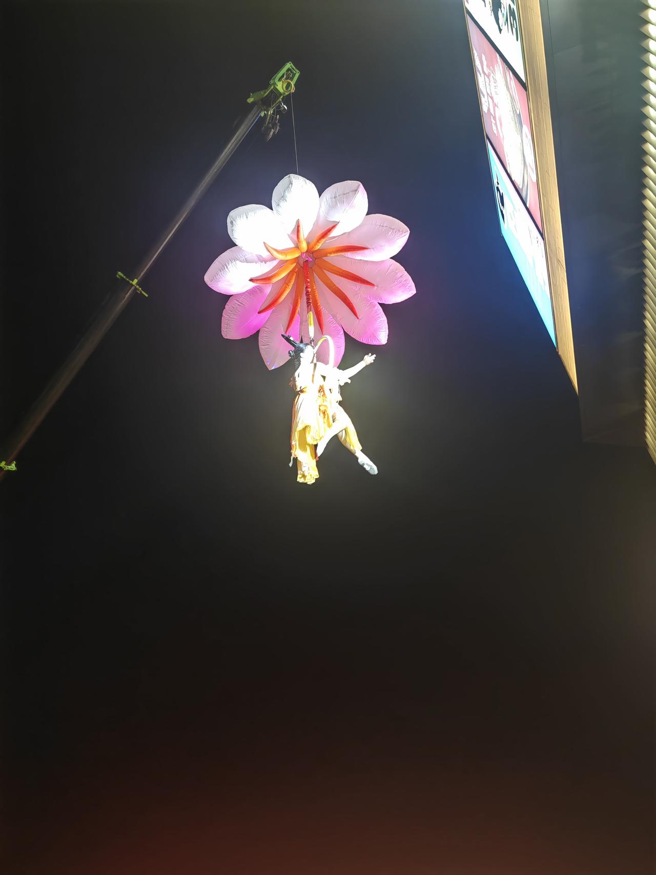 但是站在帮忙人的份上，帮是情分，不帮只能说把情分都淡了。人做每一件事情都应该衡量