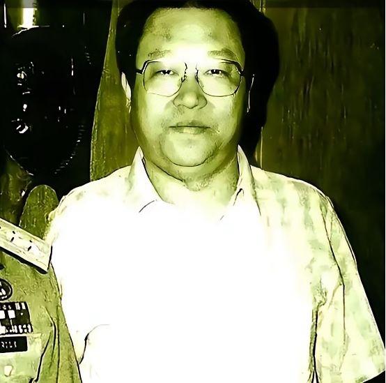 隐秘战线英雄李志豪
2015年，被囚禁16年，70余岁的红色特工李志豪出狱回到家