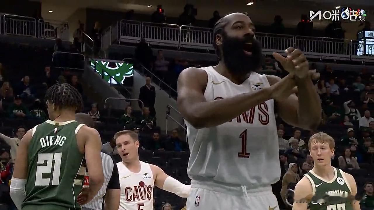 哈登27+5+6，米切尔19分，骑士队客场123-116战胜无字母哥的雄鹿队，小