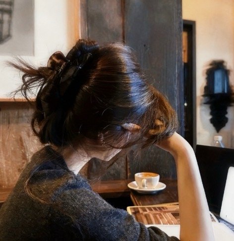 大家看起来好像是谈了一场轰轰烈烈的恋爱 可其实真正走进对方内心的时刻可谓少之又少