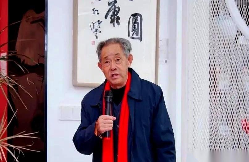 南京博物院那位80岁的前院长，徐湖平，他的事，让人脊背冒出一层冷汗。
他不是撬锁