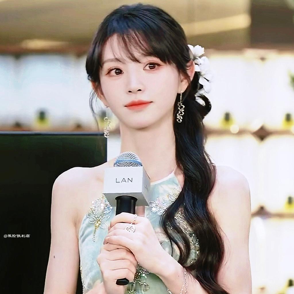 田曦薇*LAN直播『截修』 