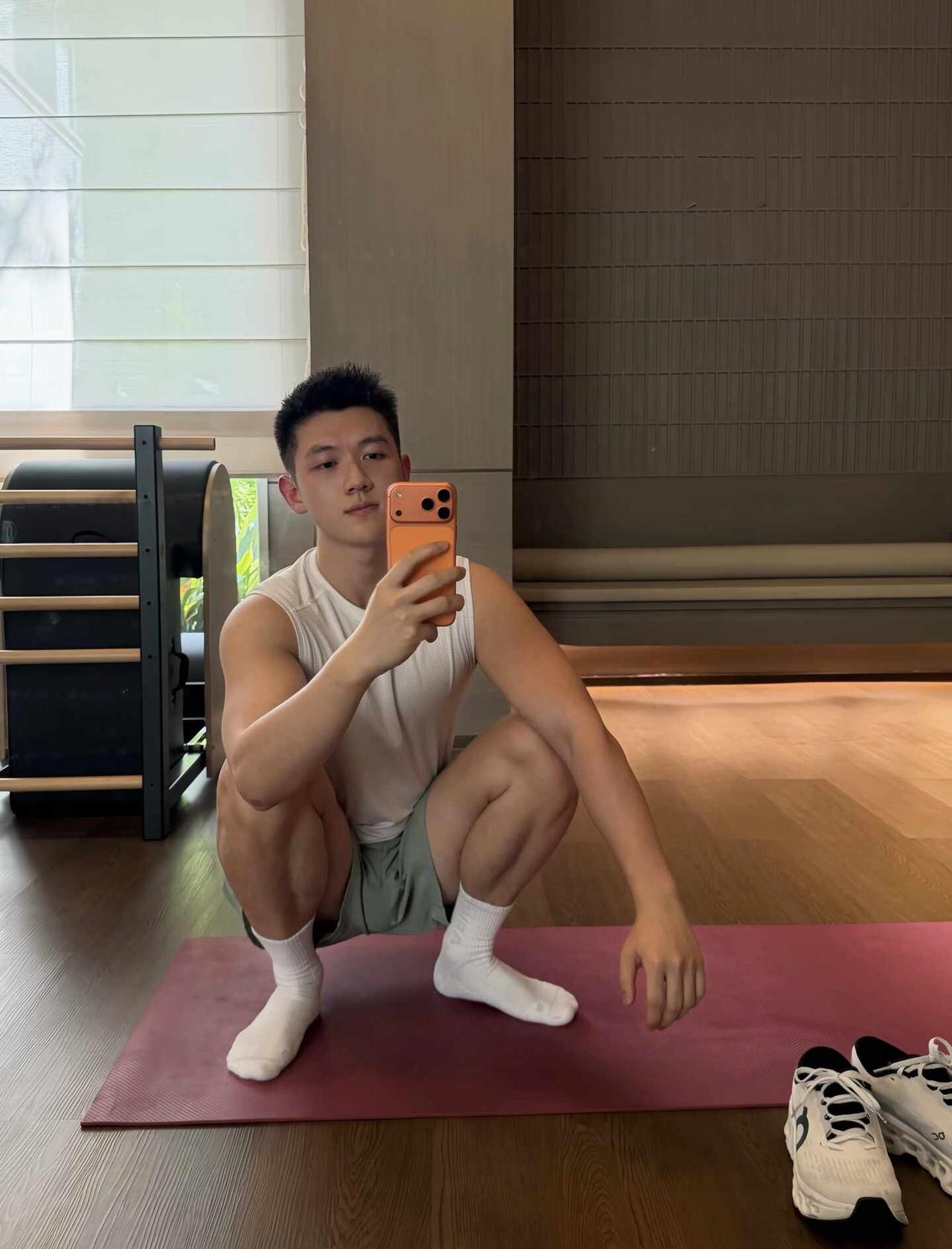 热得受不了🥵
帅哥 健身 重庆