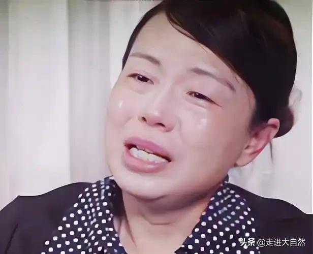 网络上，许敏鲜少发声。仅有的几次记者采访，她哭诉发现姚策患病以及不是亲儿的场景以