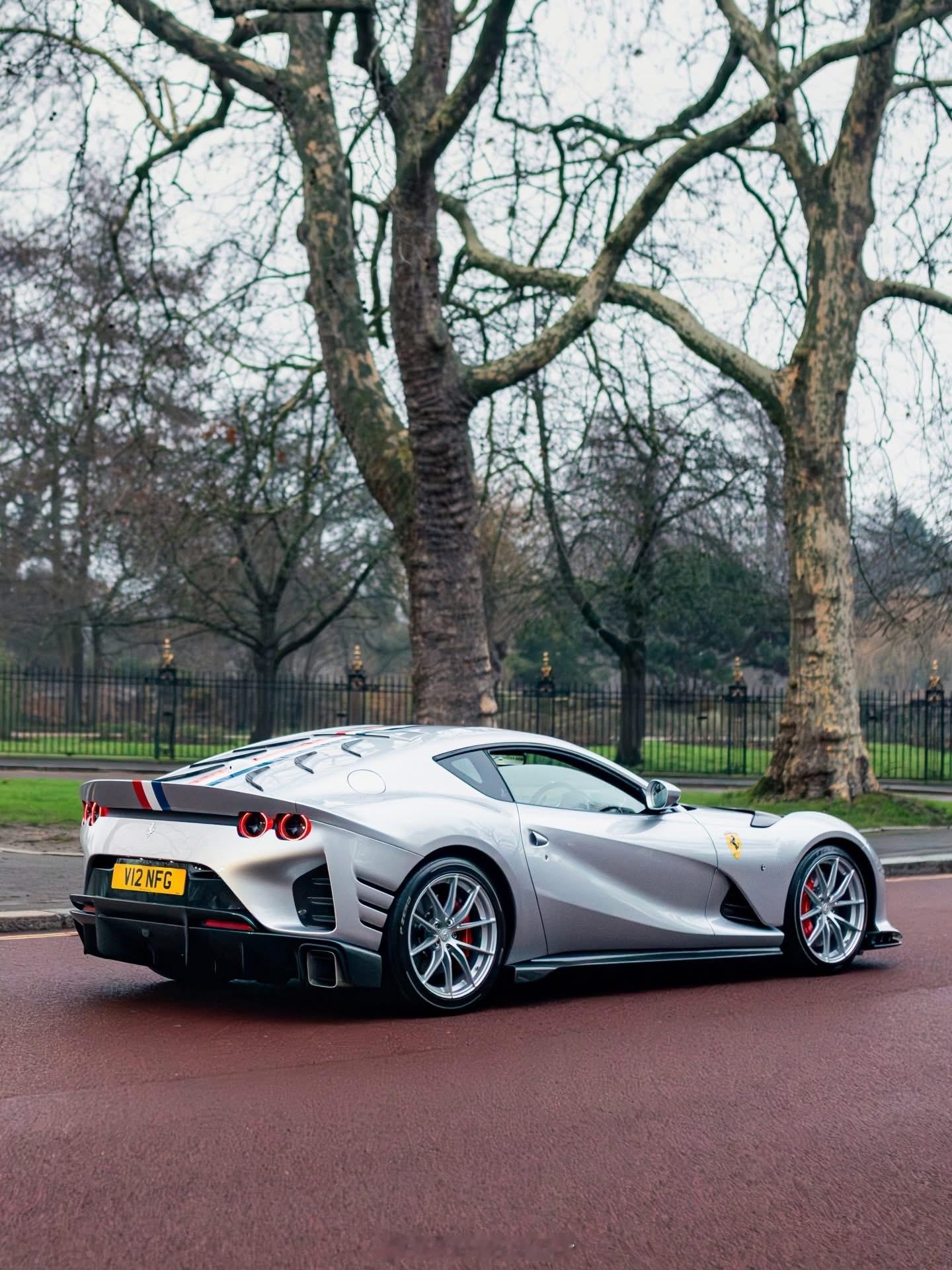 🇬🇧伦敦周末车友聚会这阵容可以不玩车还得的在老牌发达国家 