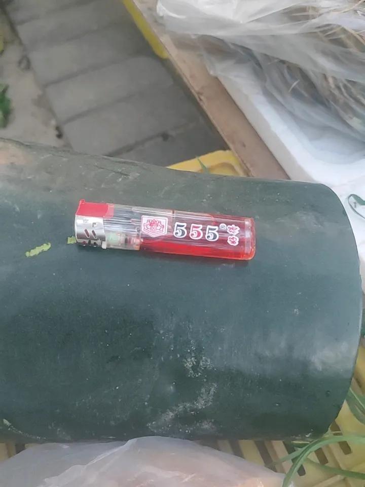 美女姐姐突然送了个打火机，何解？

别上来就瞎想什么“非你不嫁”的狗血戏码，先捋