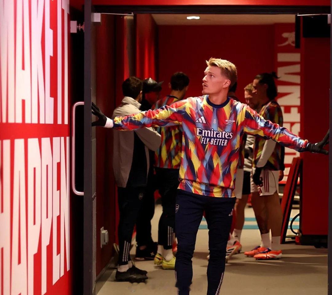 阿森纳一月份对手：客战伯恩茅斯、主战利物浦、客战朴茨茅斯、客战切尔西、客战诺丁汉