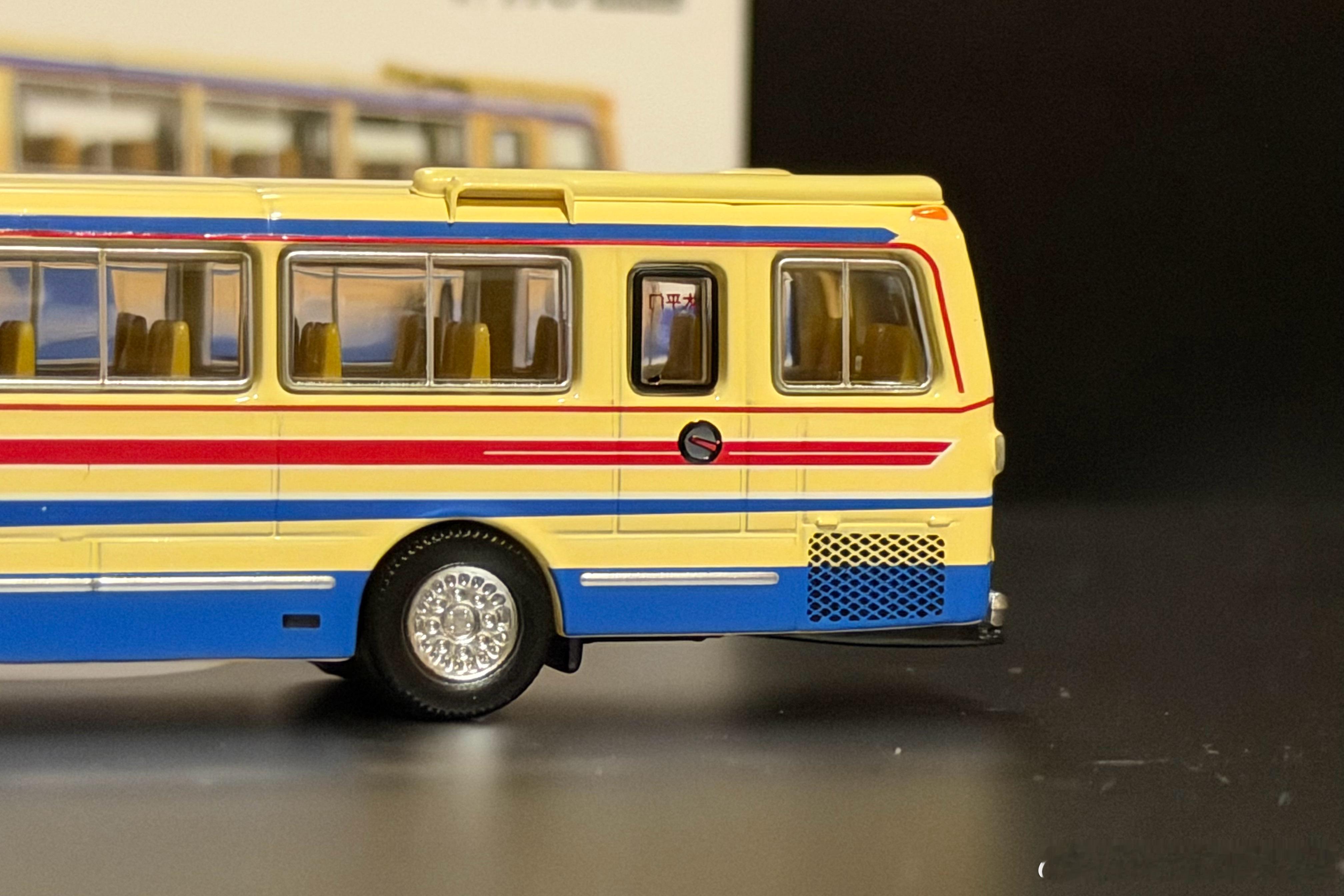 今年北京HEC模型展又没忍住花钱了，入了两台的日野RC，这车做的真好啊！我们几个