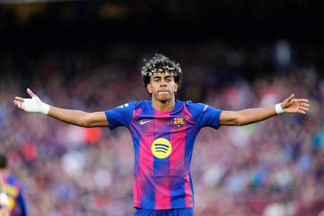 4-1！2亿巨星暴走，亚马尔独造3球，巴萨一箭双雕，皇马四大皆空北京时间4月12