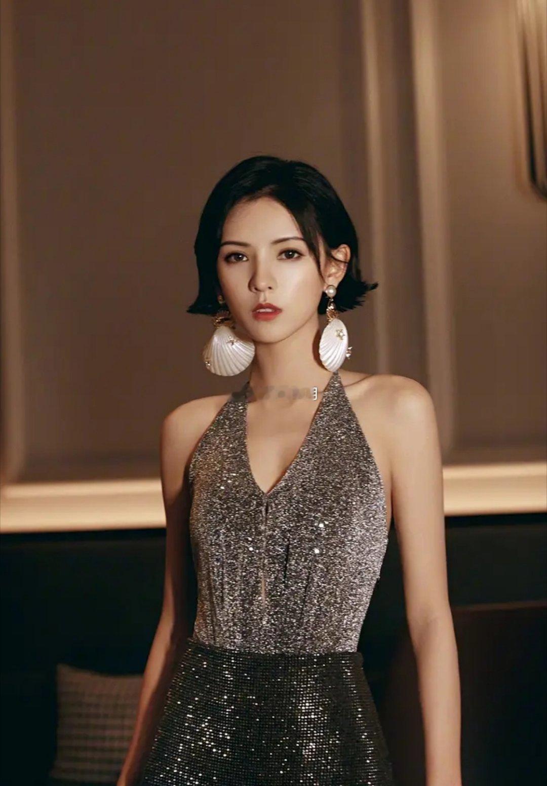 电视剧《我的星动契约》女主：张予曦(接触中)题材：爱情、奇幻平台：🥭 ​​​